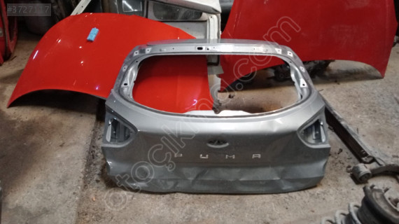 FORD PUMA ARKA BAGAJ KAPAĞI ÇIKMA