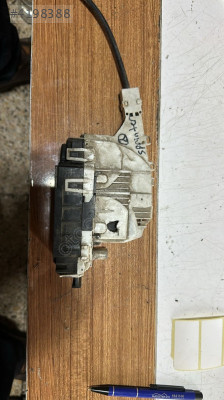 MERCEDES SPRİNTER SOL ÖN KAPI KİLİDİ ORJ ÇIKMA