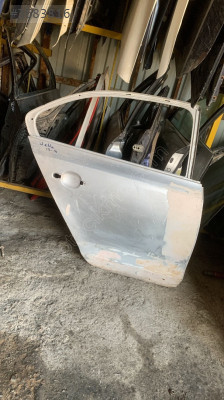 Vw jetta 12-14 sağ arka kapı