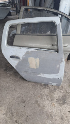 RENAULT CLİO SAĞ ARKA KAPI