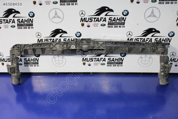 BMW 5 SERİ G30 KAPUT KİLİT PANELİ