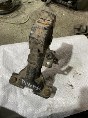TOYOTA AVENSİS 1998 2.0 ÇIKMA ORJİNAL MOTOR KULAĞI