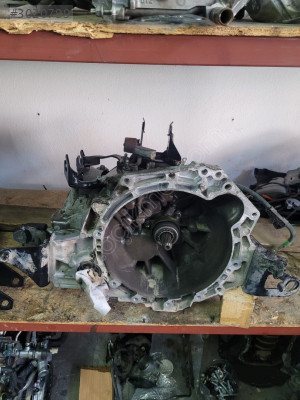 TOYOTA COROLLA 1. 4 DİZEL  6 İLERİ HATSIZ ŞANZUMAN