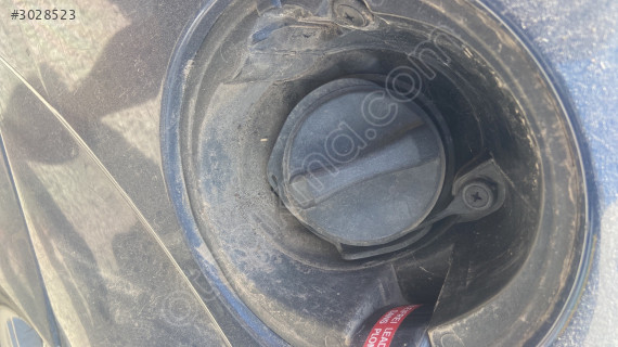 Ford focus 1 benzinli depo kapağı