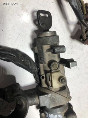 Honda Civic 1991-1995 Anahtarlı Kontak SR3-820