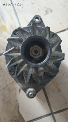 Renault 19 şarj dinamosu