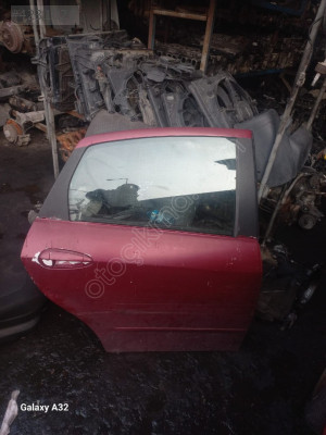 FİAT LİNEA SAĞ ARKA KAPI KONUK OTO