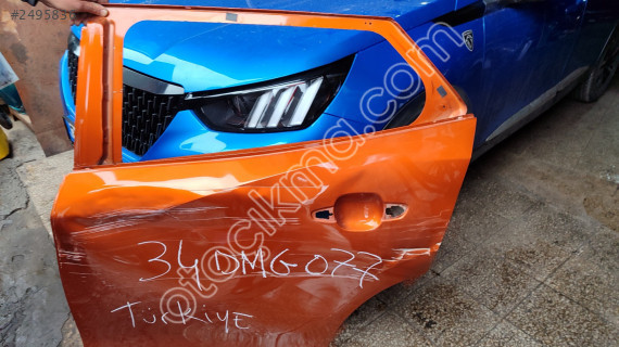 Peugeot 2008 sağ arka kapı