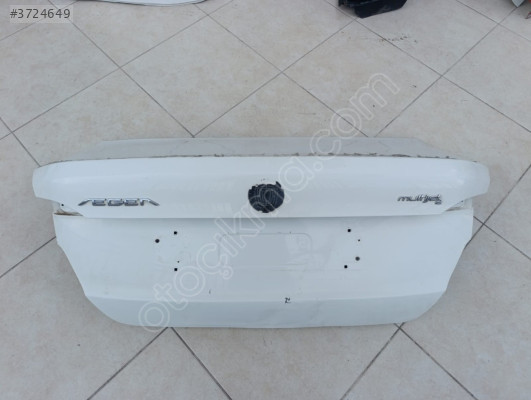 EGEA BAGAJ KAPAĞI ORJİNAL ÇIKMA