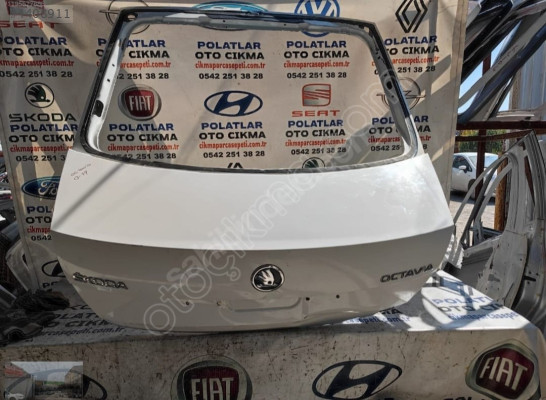 Skoda Octavia bagaj kapağı