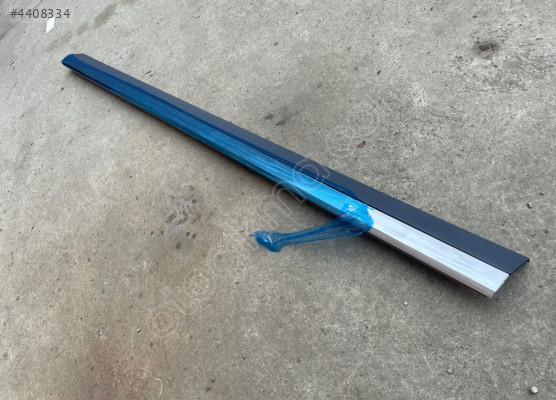 PASSAT B8 ÖN KAPI BANDI SAĞ KROMLU 2015 2020 SIFIR 3G0853332B