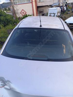 Fiat Linea Orjinal Arka Cam / Bagaj Camı (Fiat Logolu)