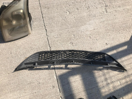 MERCEDES A SERİ W177 AMG ÖN TAMPON ORTA IZGARA 1778859100