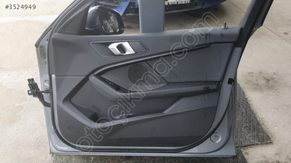 bmw 1 f40 2023 sağ ön kapı döşemesi (son fiyat)