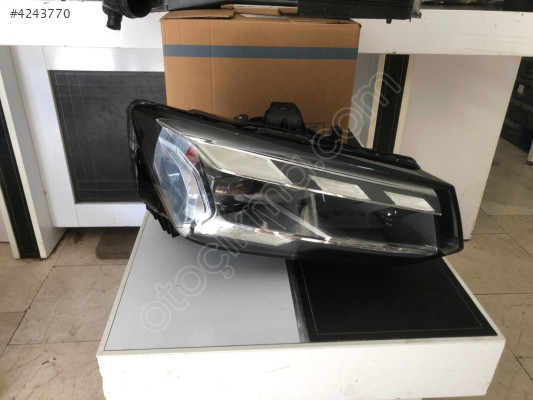 AUDİ Q2 SAĞ ÖN FAR LED 2022-2024