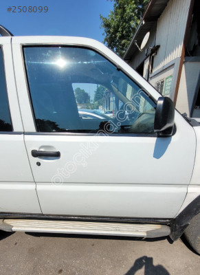 NİSSAN TERRANO ORJİNAL SAĞ ÖN  KAPI ÜÇEL OTO
