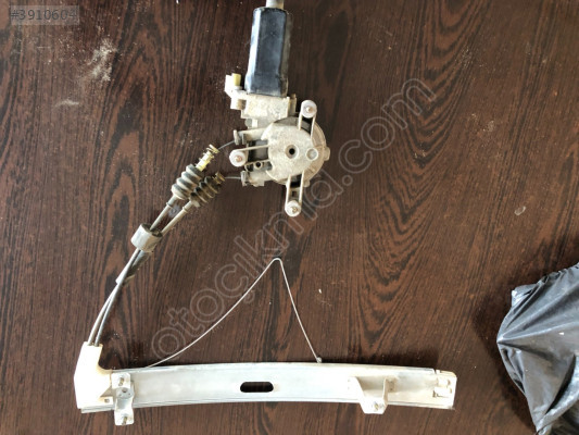 Hyundai Elantra Sol Arka Cam Krikosu