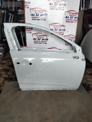 Renault clio 5 sağ ön kapı