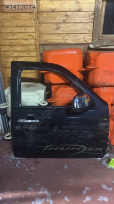 2010 FORD RANGER ÇIKMA HATASIZ SAĞ SOL ÖN KAPI PARÇALARI