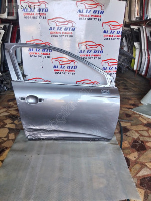 Renault clio 5 sağ ön kapı