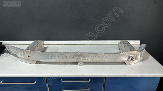 BMW 5 SERİ G30 ÖN TAMPON DEMİRİ TF738528810