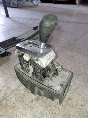 8E1713111N 02-06 AUDİ A4 ORİJİNAL ÇIKMA VİTES MEKANİZMASI
