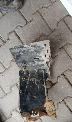 dacia logan sigorta kutusu altı kapağı  orjınal