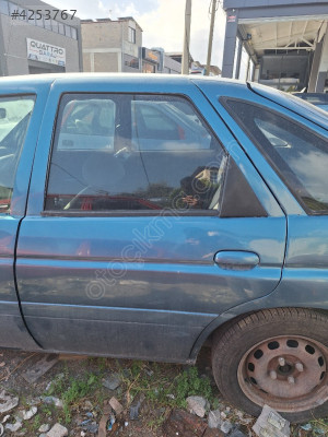Ford Escort sol arka kapı