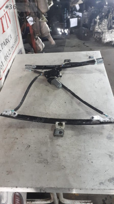 2004-2008 CHRYSLER VOYAGER SOL ÖN CAM KRİKOSU