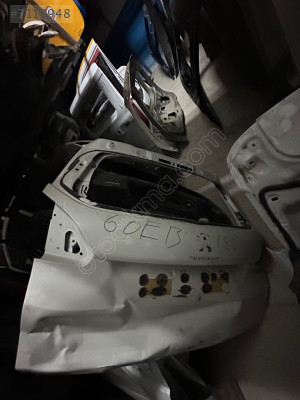 PEUGEOT 2008 ÇIKMA ORJİNAL BAGAJ KAPAĞI KD