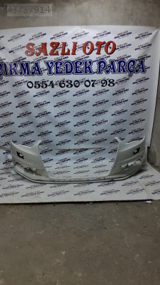 AUDİ A3 ÖN TAMPON ORJİNAL ÇIKMA FAR YIKAMALI