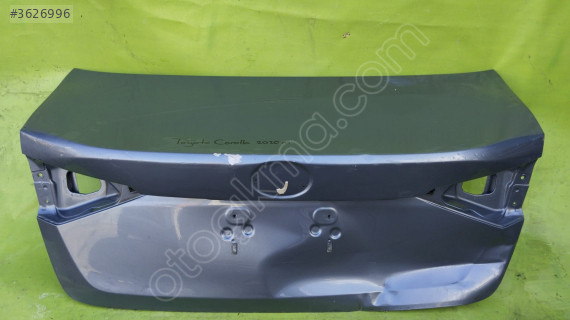 toyota coralla bagaj kapağı