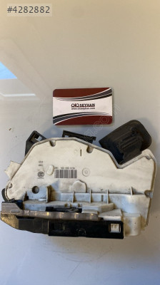 5E0839015A 2016 Skoda rapid arka sol kapı kilidi