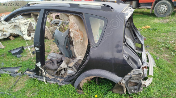 Scenic 2 sol arka çamurluk