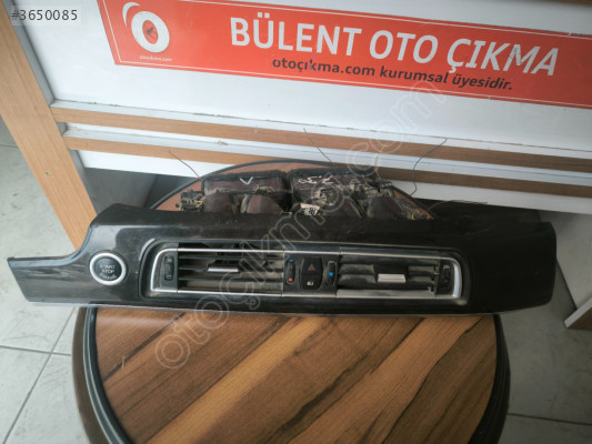 BMW 7 serisi 7.40 Orta ızgara orijinal çıkma