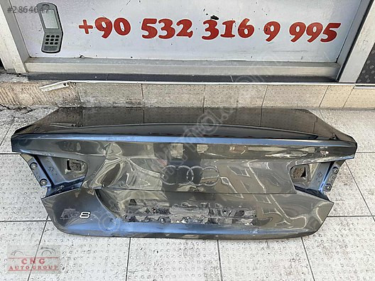 Audi a8 2013 bagaj kapağı