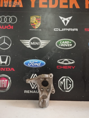 VW Passat B6-7, CC Sağ Ön Kapı Taşıyıcı 3C0407258F