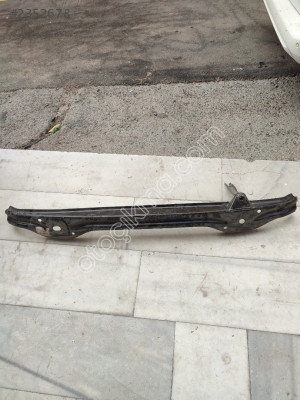 Volkswagen Amarok ön tampon demiri orjinal çıkma