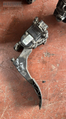 VOLKSWAGEN BORA GOLF GAZ PEDALI