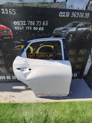 KİA CEED SAĞ ARKA KAPI ORİJİNAL ÇIKMA 2017