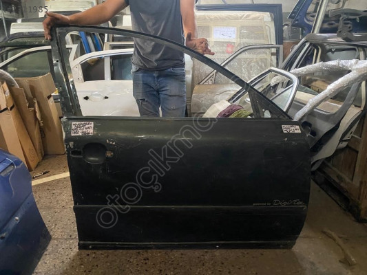 VOLKSWAGEN PASSAT SAĞ ÖN KAPI 1997-2001 MODEL ORJİNAL