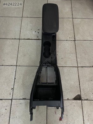 EGEA ORTA KONSOL ORJİNAL ÇIKMA PARÇAA