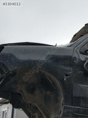 Citroen Berlingo sol ön çamurluk