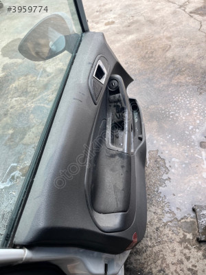 FORD FİESTA SOL ÖN KAPI DÖŞEMESİ