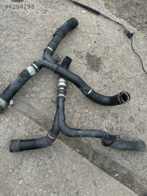 MASERATI GHİPLİ LEVANTE 3.0 D GİRİŞ HORTUMU 670035003