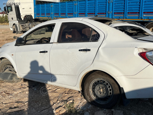 Chevrolet aveo  sol ön kapı hatası