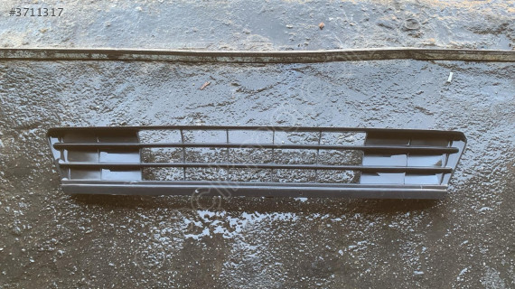 2G0853677 2017-2022 vw polo ön tampon orta ızgara