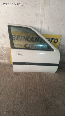 Honda Accord sağ ön kapı dolu hatasız (1987-1989)