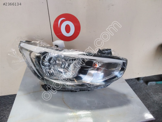 HYUNDAİ ACCENT BLUE SAĞ ÖN FAR BEYAZ KAŞ SIFIR YANSANAYİ