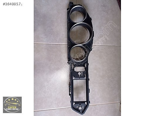 MERCEDES W204 C180 GÖSTERGE PANELİ ÇERÇEVESİ A2046890239